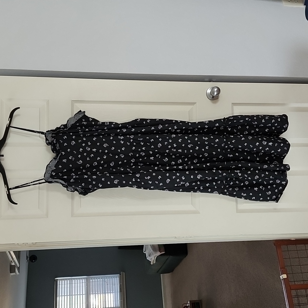 Who What Wear Black Floral Maxi